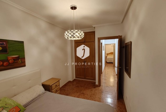D'occasion - Appartement -
Torrevieja - Costa Blanca