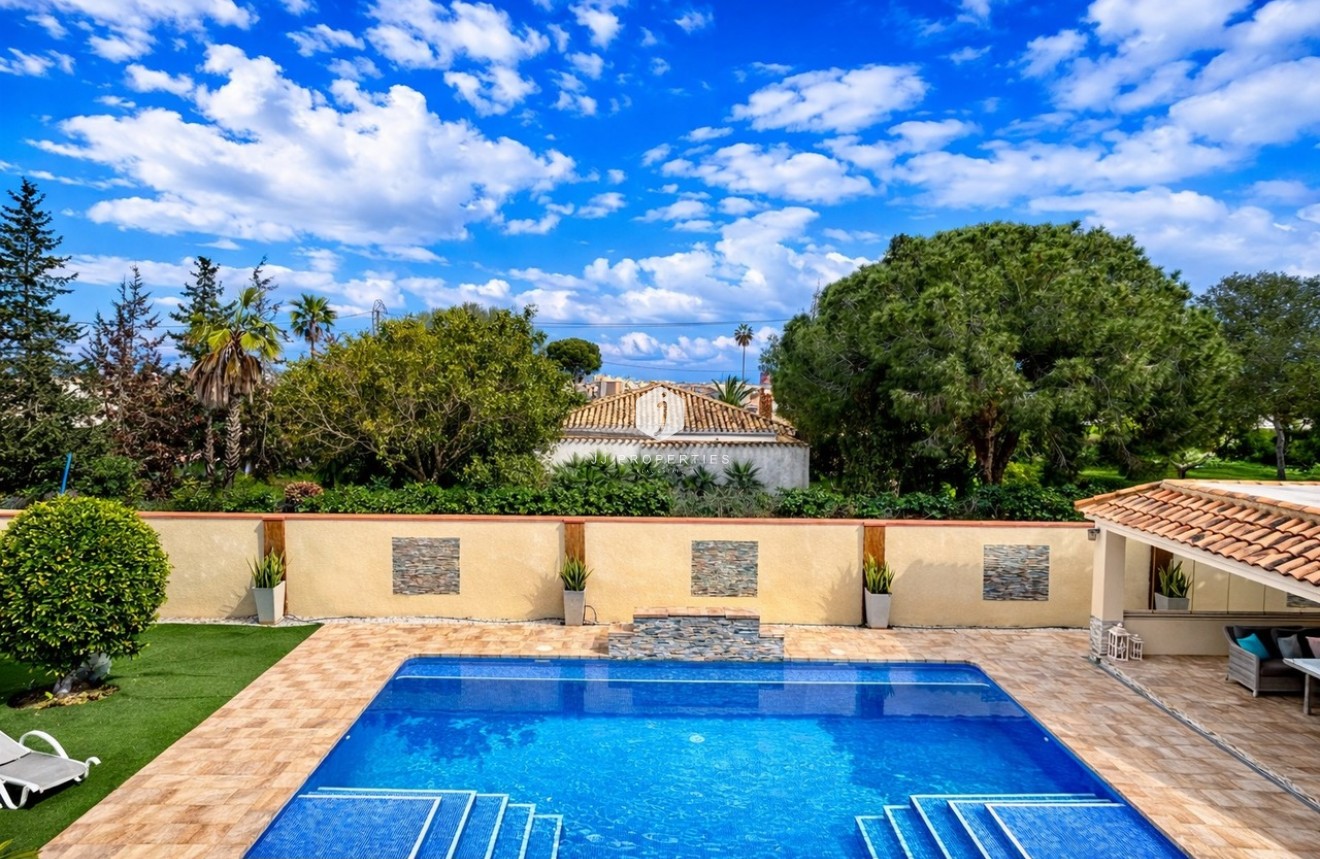 Tweedehands - Villa -
Cabo Roig - Costa Blanca