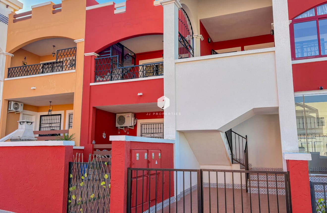 Resale - Apartment / flat -
Torrevieja - Costa Blanca