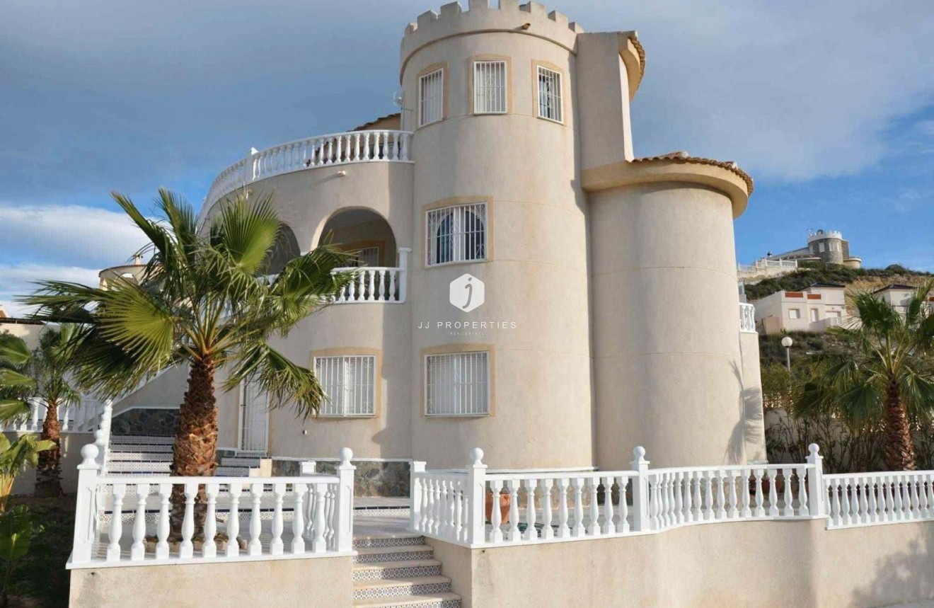 Aus zweiter Hand - Villa -
Rojales - La Marquesa