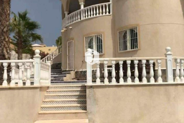 Aus zweiter Hand - Villa -
Rojales - La Marquesa