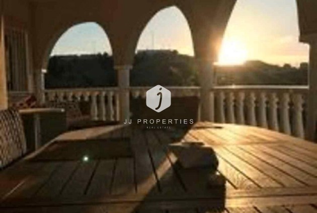 Aus zweiter Hand - Villa -
Rojales - La Marquesa