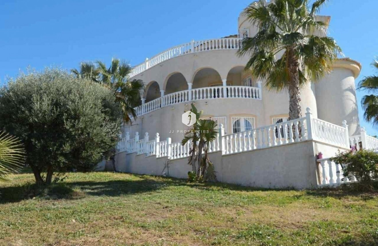 Aus zweiter Hand - Villa -
Rojales - La Marquesa