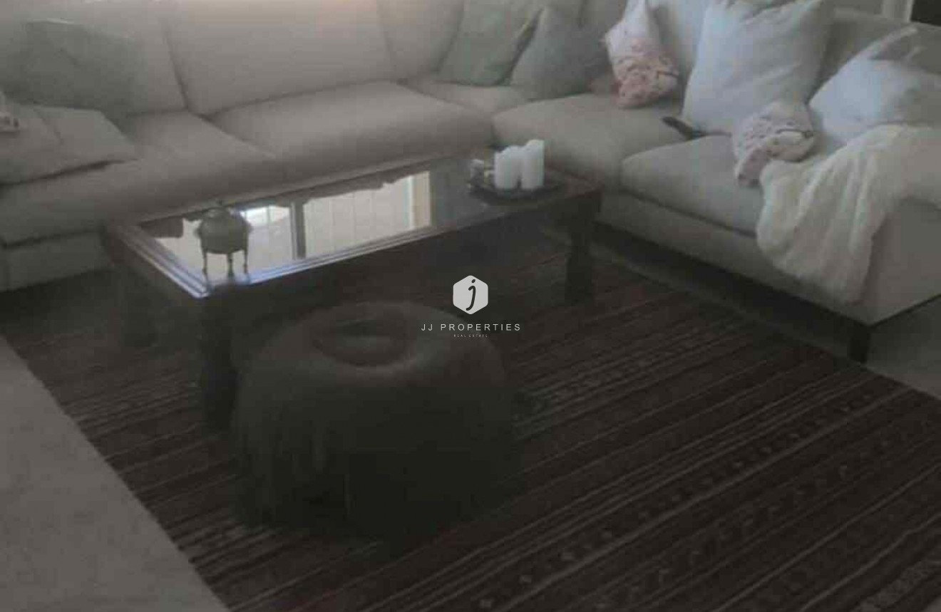 Aus zweiter Hand - Villa -
Rojales - La Marquesa