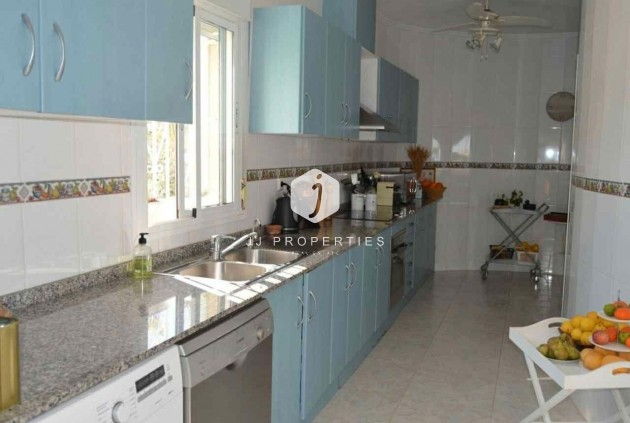 Aus zweiter Hand - Villa -
Rojales - La Marquesa