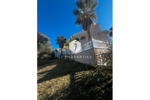 Aus zweiter Hand - Villa -
Rojales - La Marquesa