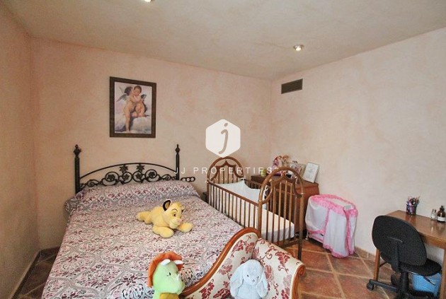 Aus zweiter Hand - Villa -
Formentera del Segura - Formentera De Segura