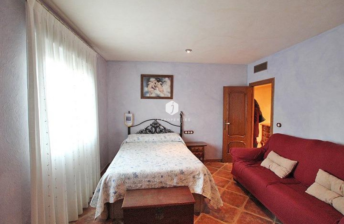 Aus zweiter Hand - Villa -
Formentera del Segura - Formentera De Segura