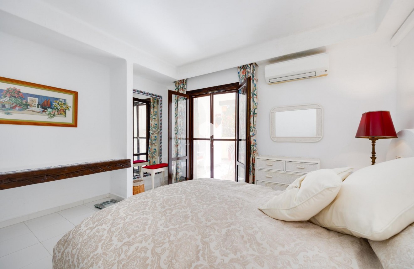 Aus zweiter Hand - Wohnung -
Torrevieja - Playa de los Locos