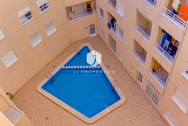 Aus zweiter Hand - Wohnung -
Torrevieja - Estacion de autobuses