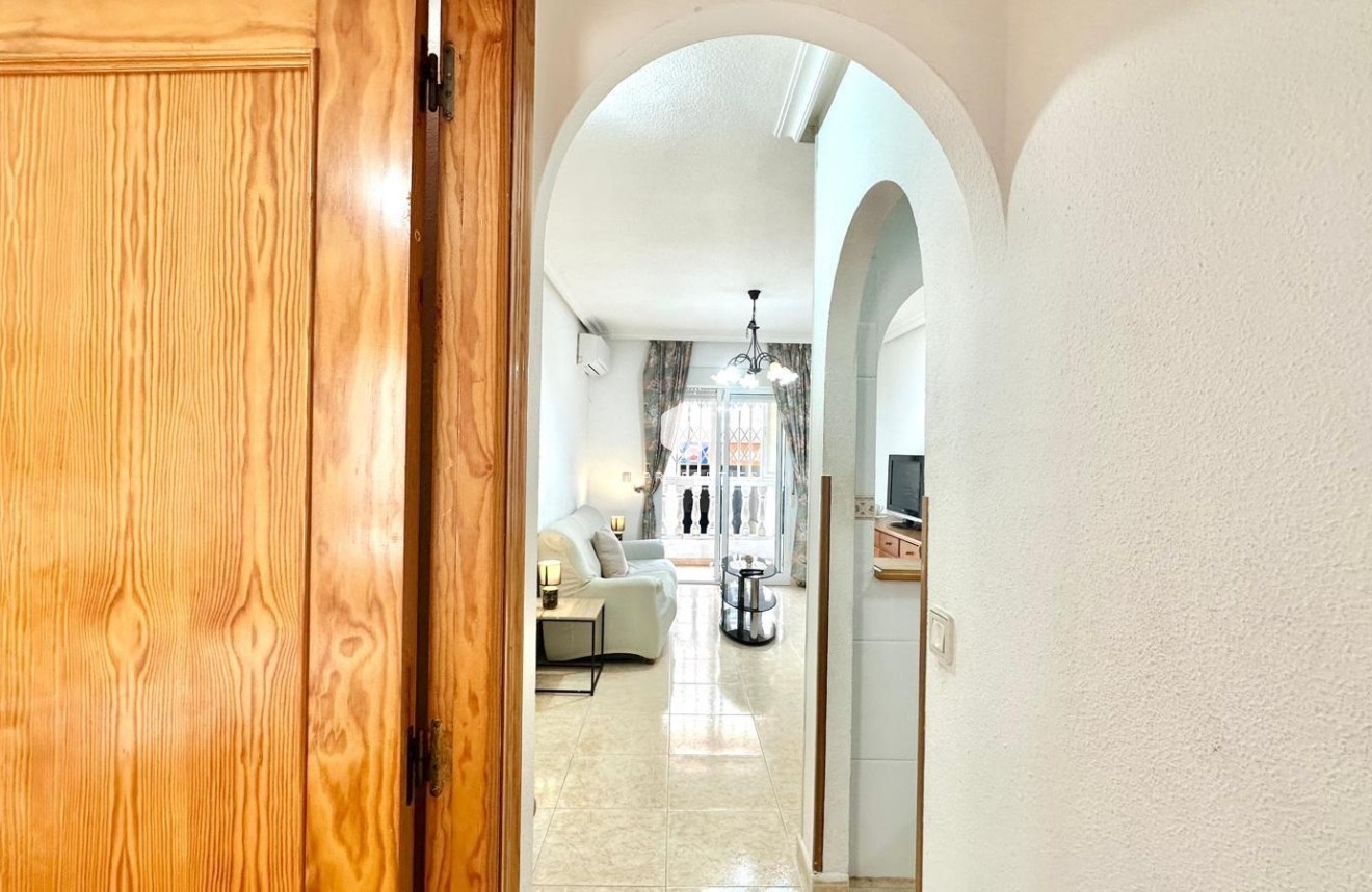 Aus zweiter Hand - Wohnung -
Torrevieja - Centro