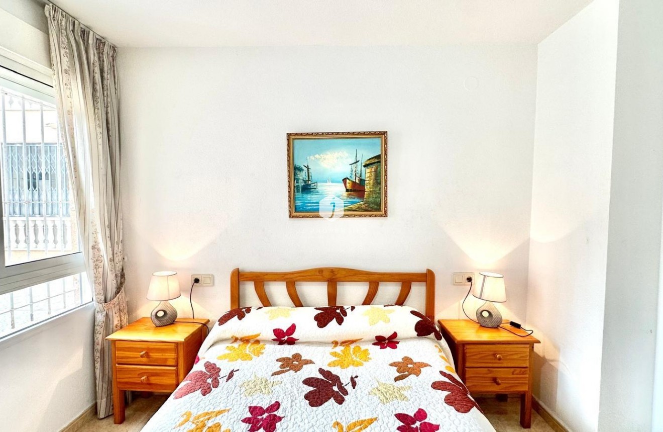 Aus zweiter Hand - Wohnung -
Torrevieja - Centro