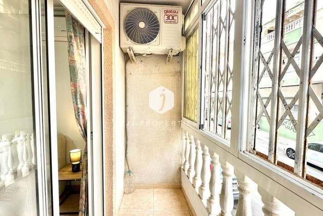 Aus zweiter Hand - Wohnung -
Torrevieja - Centro