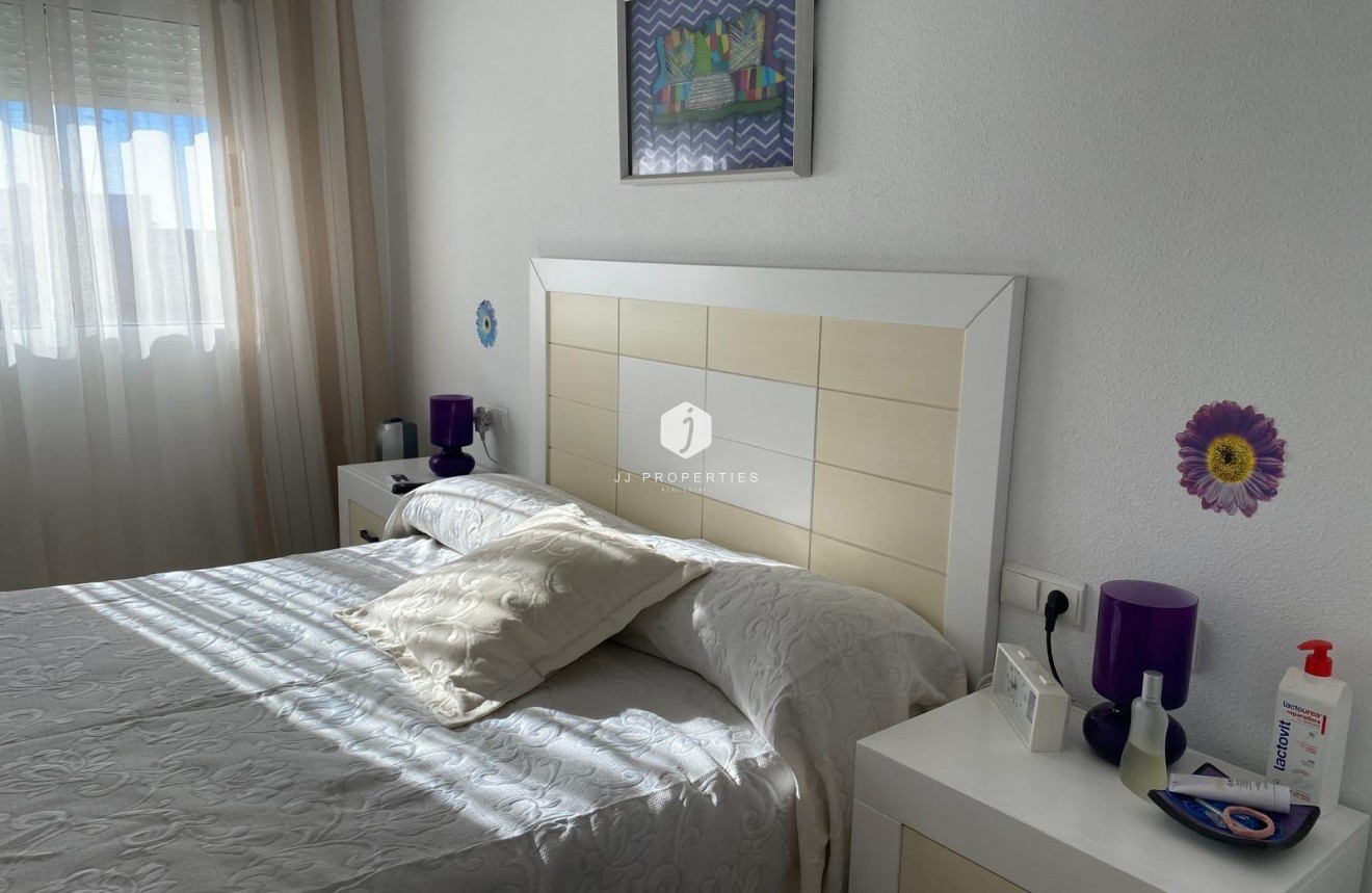 Aus zweiter Hand - Penthouse -
Torrevieja - Estacion de autobuses