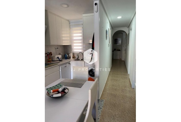 Aus zweiter Hand - Penthouse -
Torrevieja - Estacion de autobuses