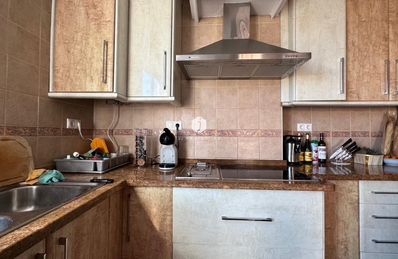 Aus zweiter Hand - Wohnung -
Torrevieja - Estacion de autobuses