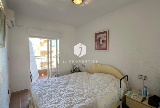 Aus zweiter Hand - Wohnung -
Torrevieja - Estacion de autobuses