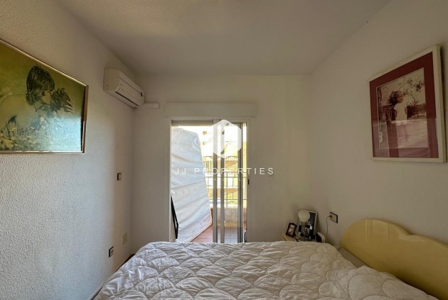 Aus zweiter Hand - Wohnung -
Torrevieja - Estacion de autobuses