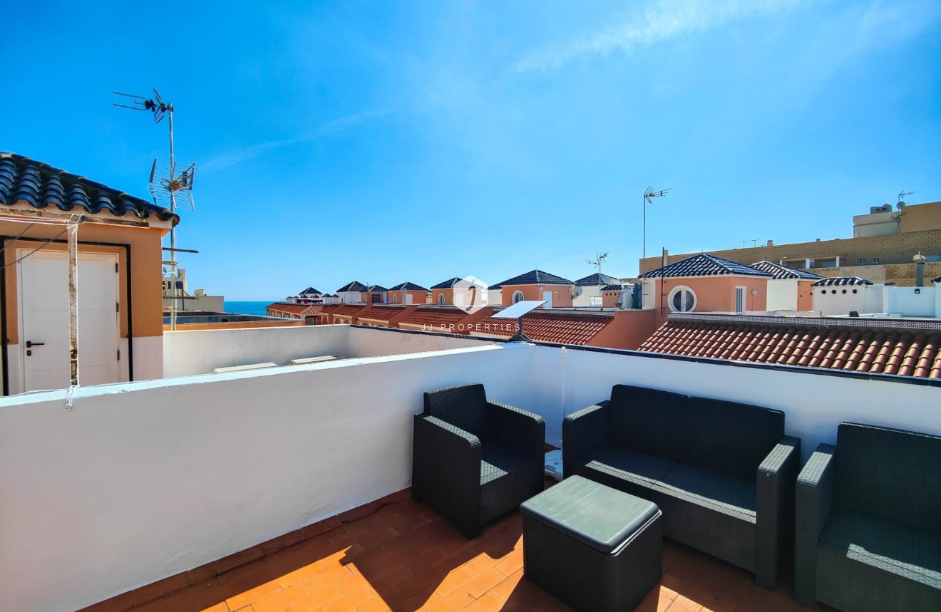 Aus zweiter Hand - Penthouse -
Torrevieja - Costa Blanca
