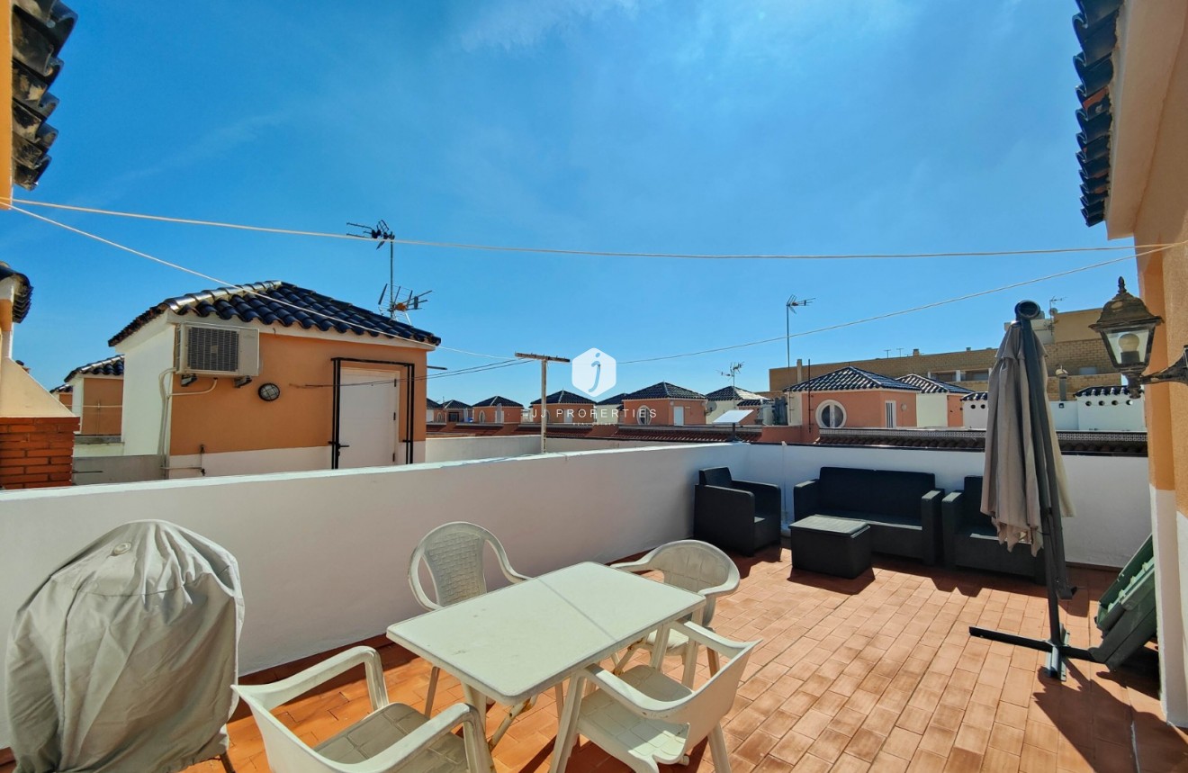 Aus zweiter Hand - Penthouse -
Torrevieja - Costa Blanca