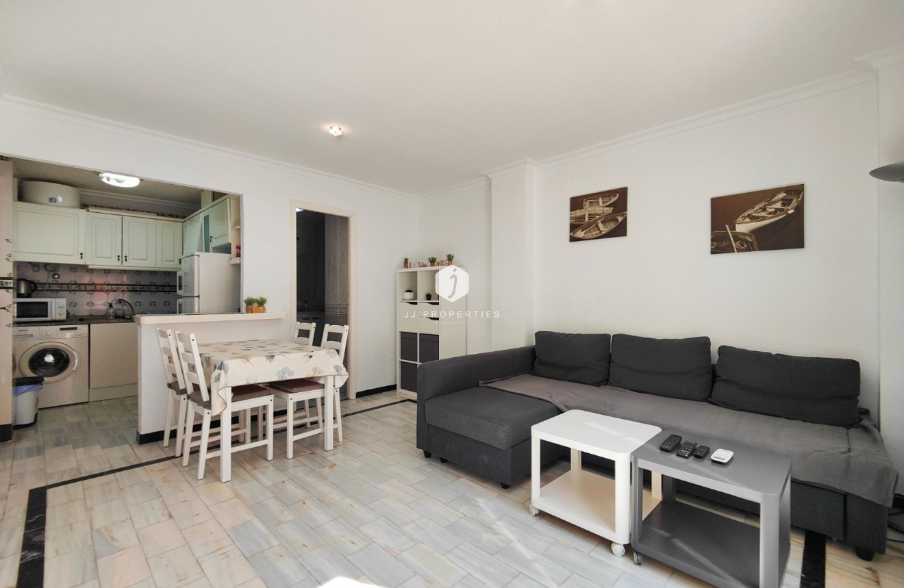 Aus zweiter Hand - Penthouse -
Torrevieja - Costa Blanca