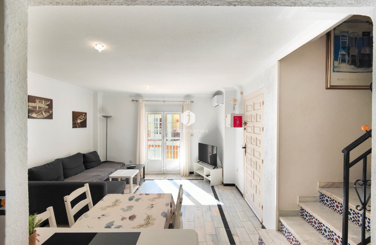 Aus zweiter Hand - Penthouse -
Torrevieja - Costa Blanca