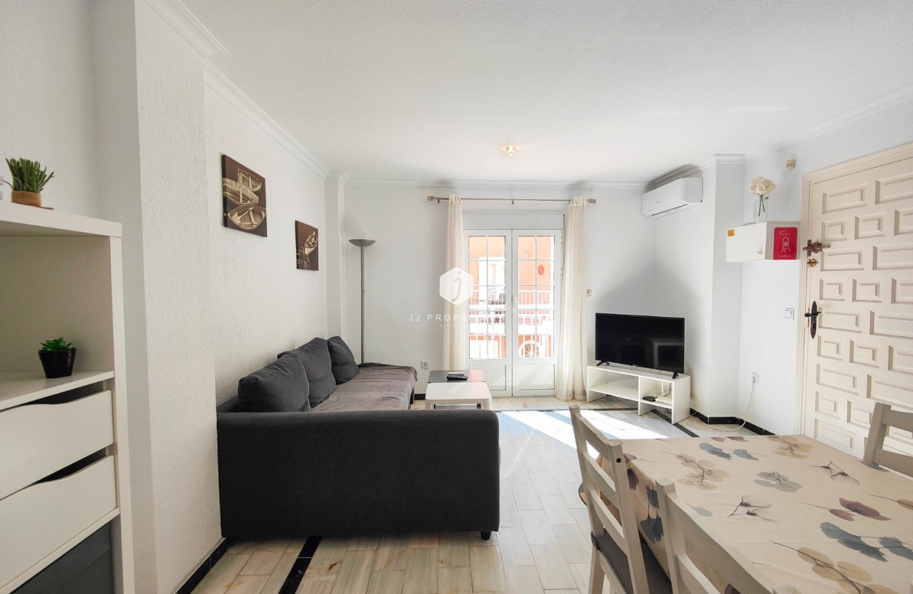 Aus zweiter Hand - Penthouse -
Torrevieja - Costa Blanca