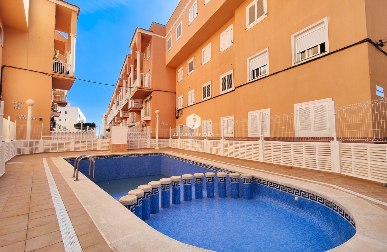 Aus zweiter Hand - Penthouse -
Torrevieja - Costa Blanca