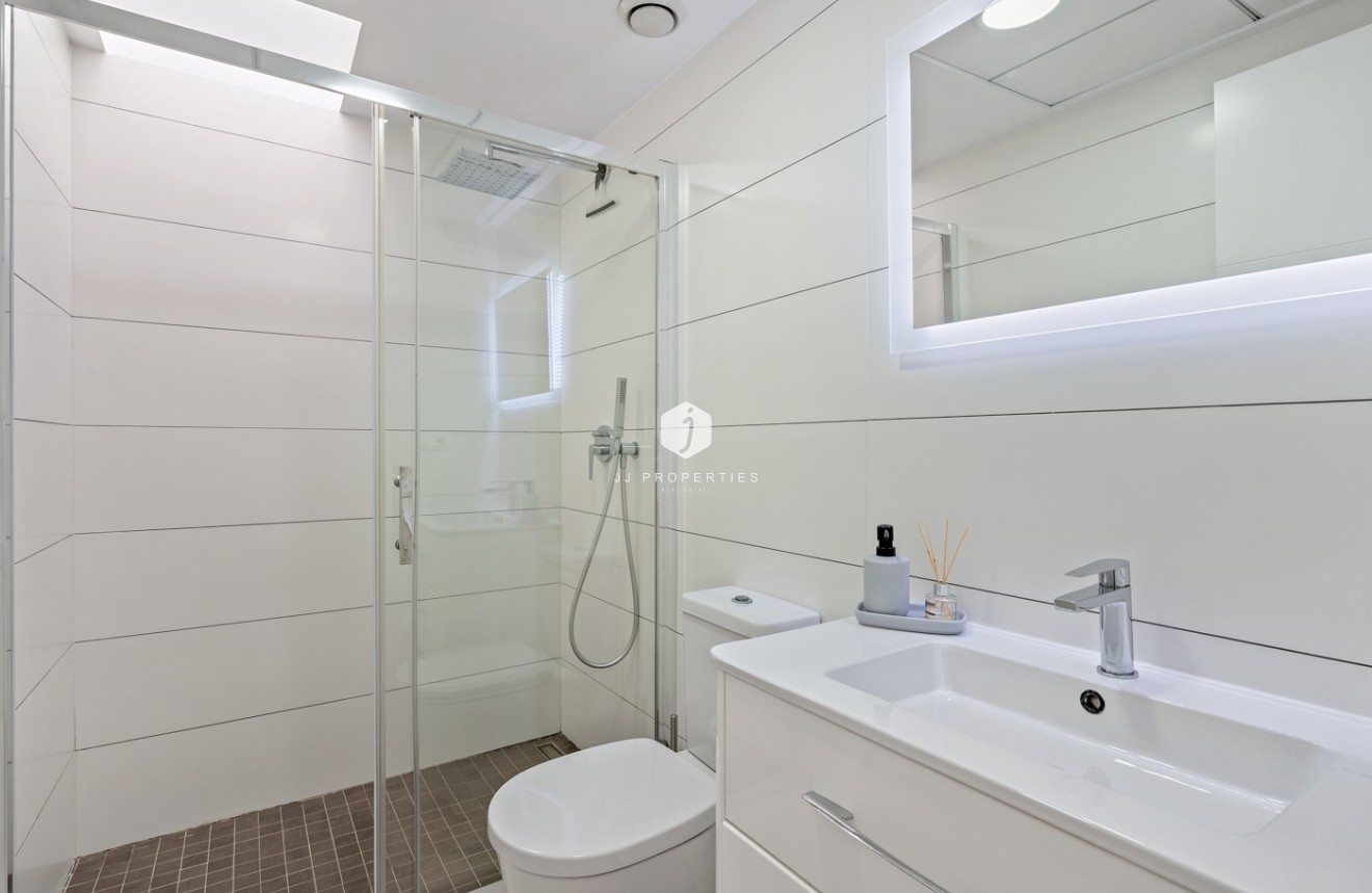 Aus zweiter Hand - Wohnung -
Orihuela Costa - Costa Blanca