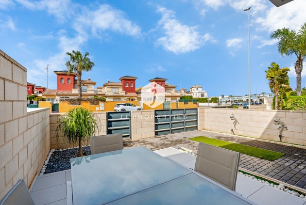 Aus zweiter Hand - Wohnung -
Orihuela Costa - Costa Blanca