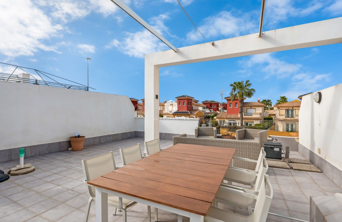 Aus zweiter Hand - Wohnung -
Orihuela Costa - Costa Blanca