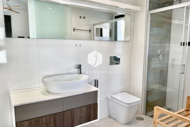 Aus zweiter Hand - Villa -
Cabo Roig - Costa Blanca