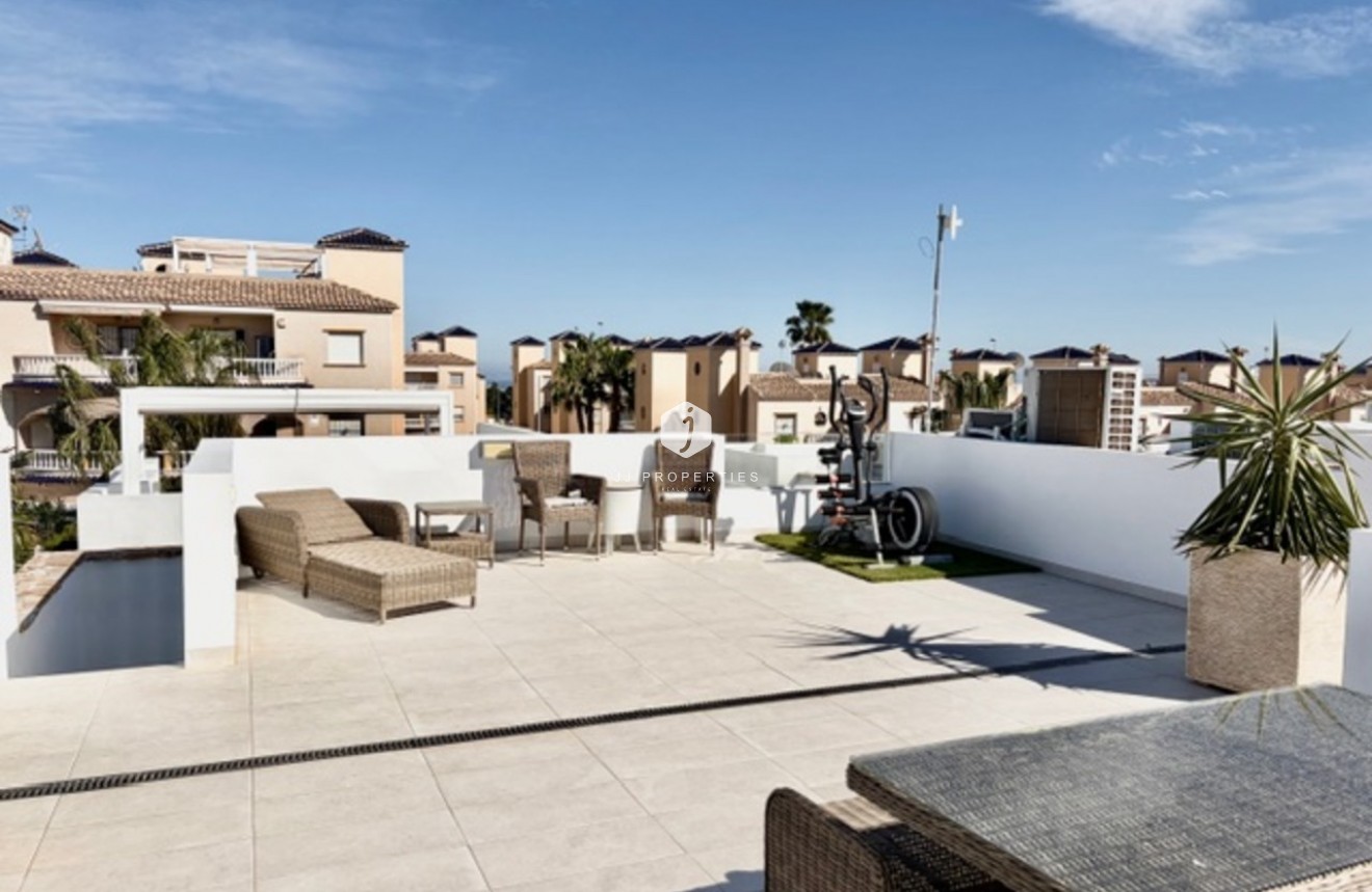Aus zweiter Hand - Villa -
Cabo Roig - Costa Blanca