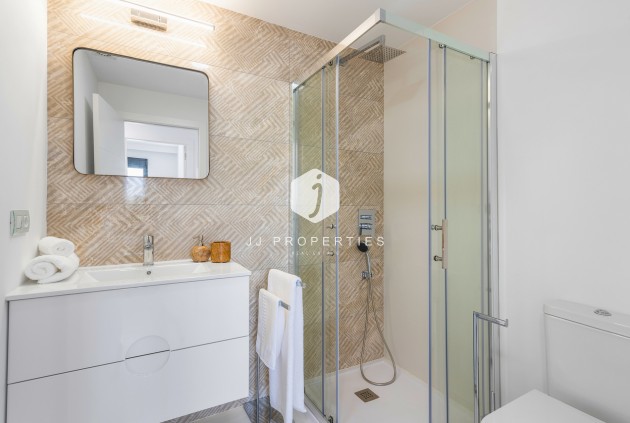 Resale - Apartment / flat -
San Miguel de Salinas - Inland