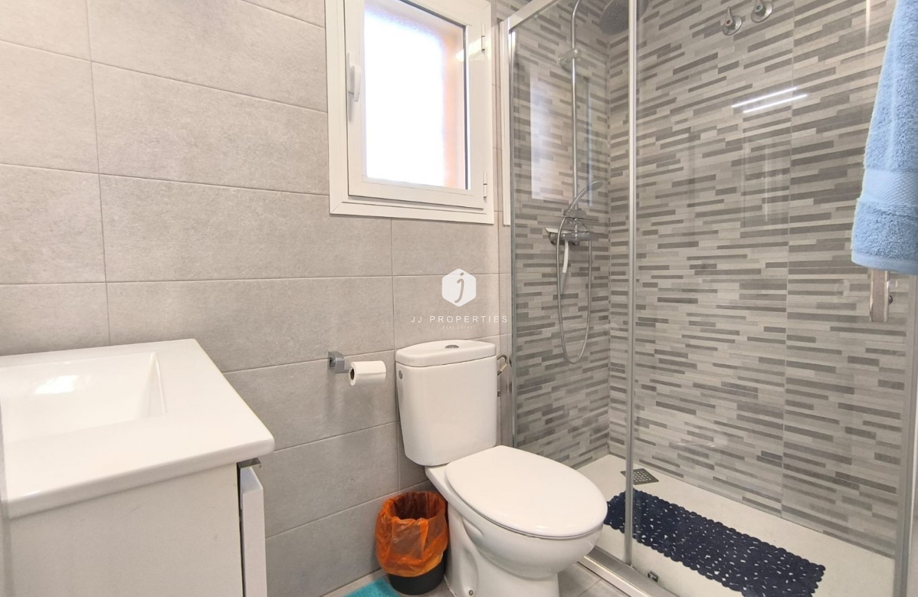 Tweedehands - Villa -
El Raso - Costa Blanca