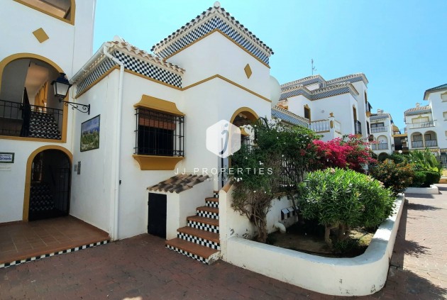 Resale - Bungalow -
Torrevieja - La Mata
