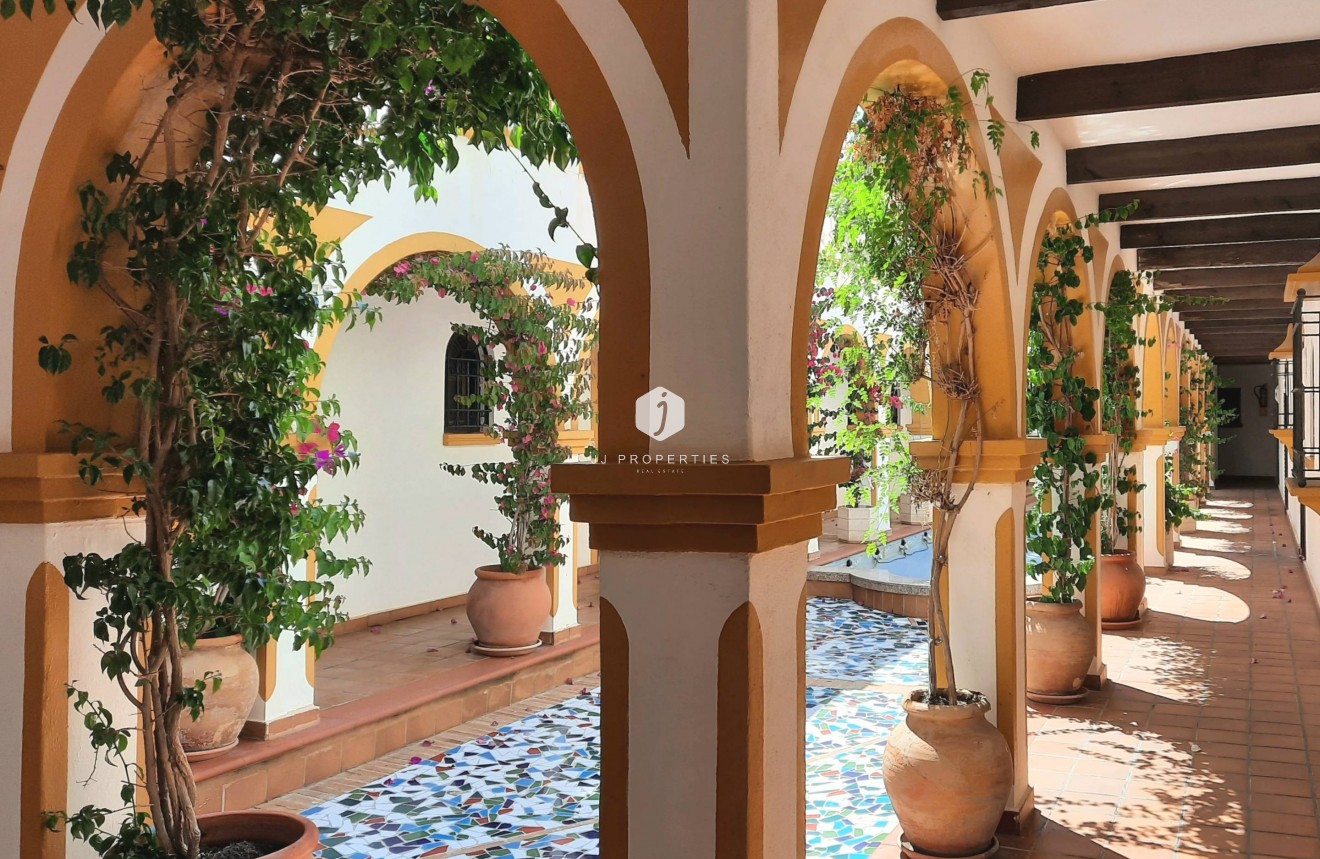 Resale - Bungalow -
Torrevieja - La Mata