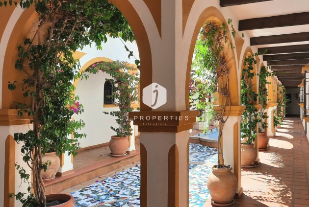 Resale - Bungalow -
Torrevieja - La Mata