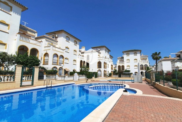 Resale - Bungalow -
Torrevieja - La Mata