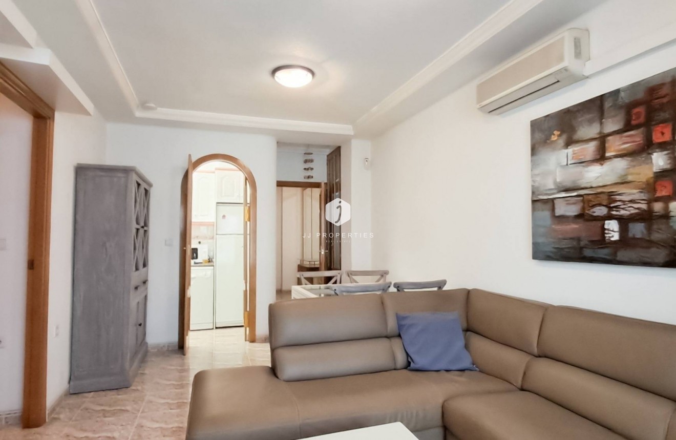 Tweedehands - Appartement / flat -
Torrevieja - Playa del Cura
