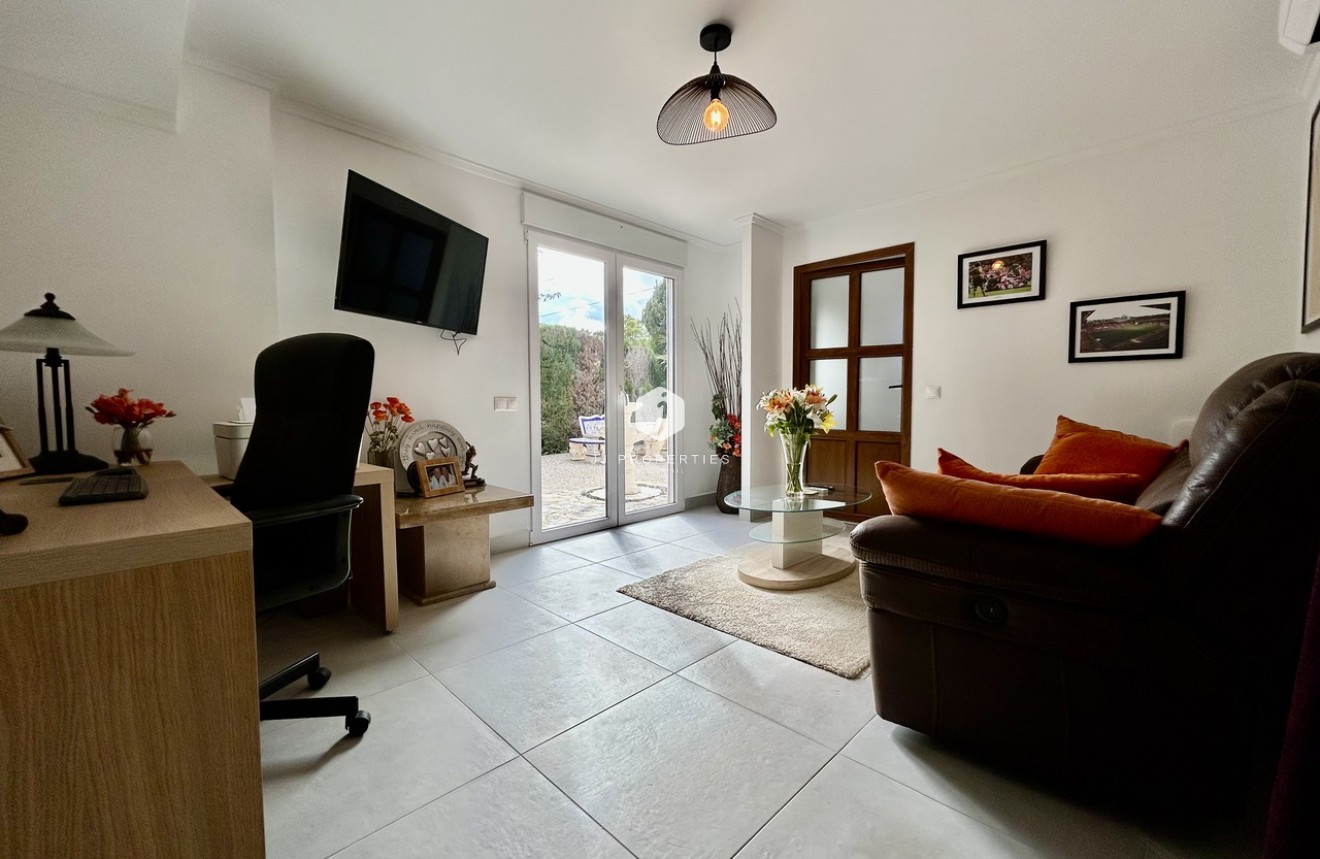 Aus zweiter Hand - Villa -
Cabo Roig - Costa Blanca