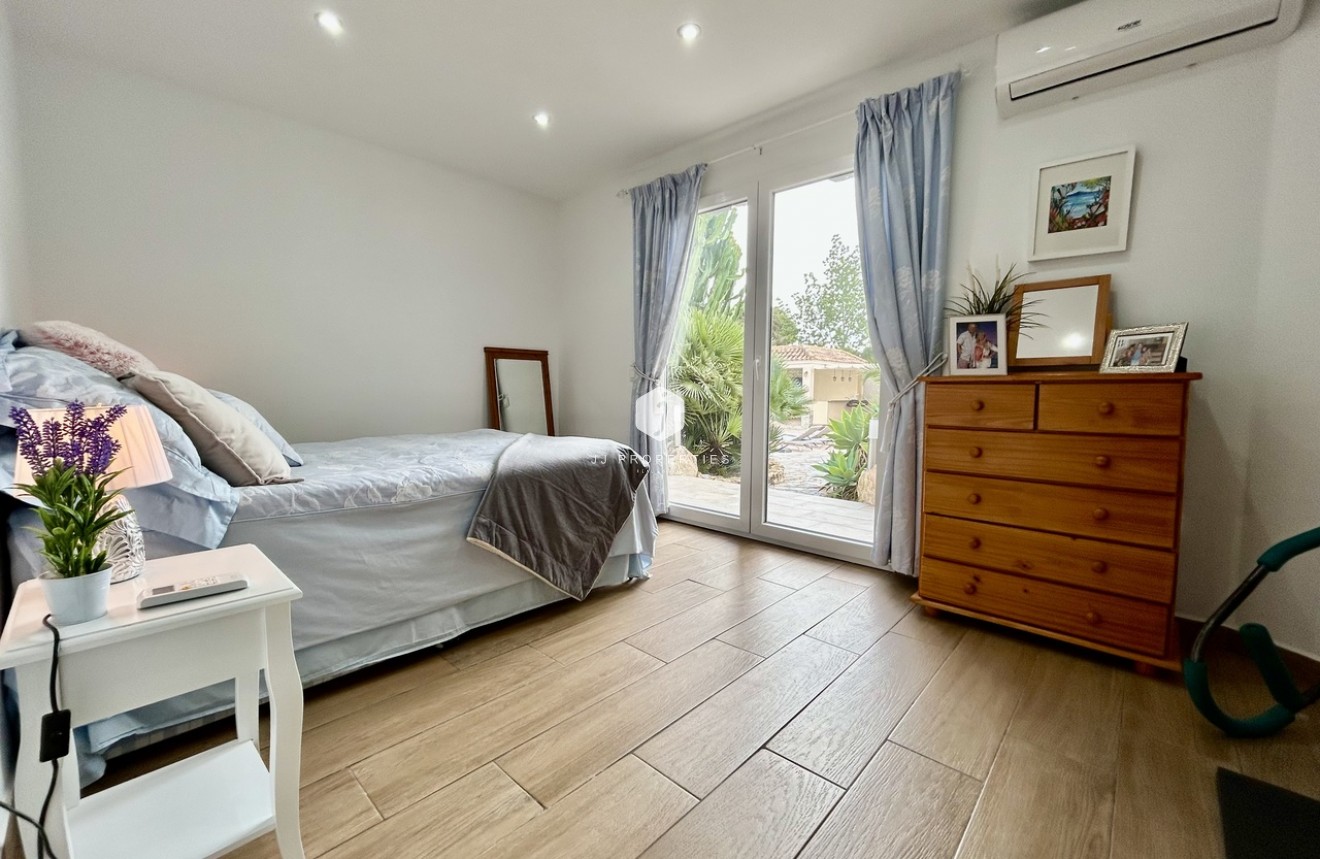 Aus zweiter Hand - Villa -
Cabo Roig - Costa Blanca