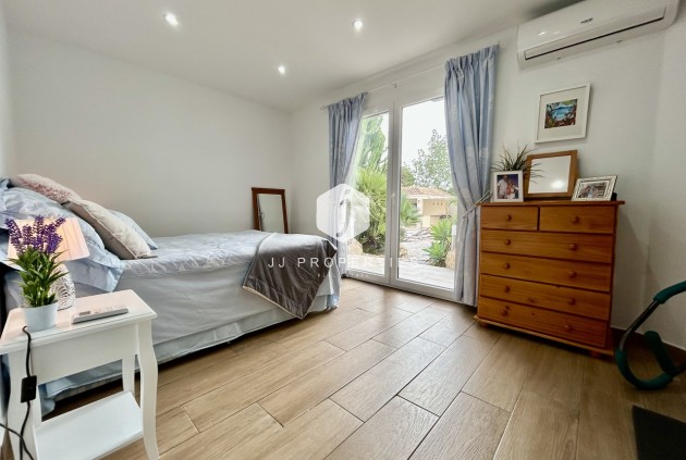 Aus zweiter Hand - Villa -
Cabo Roig - Costa Blanca