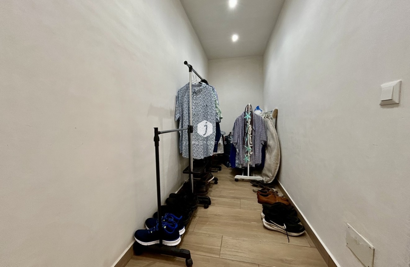 Aus zweiter Hand - Villa -
Cabo Roig - Costa Blanca