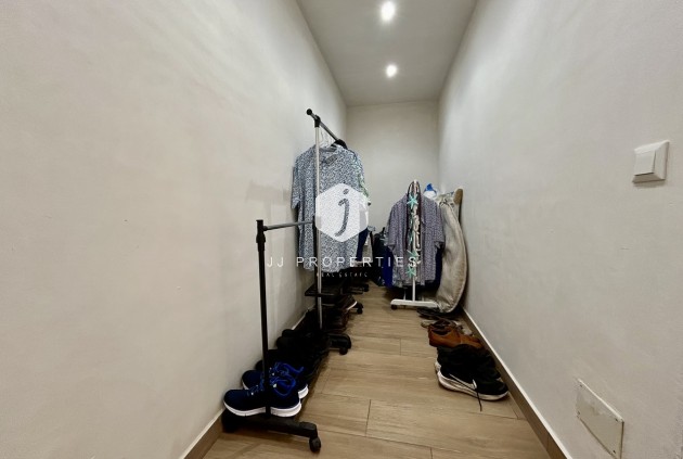 Aus zweiter Hand - Villa -
Cabo Roig - Costa Blanca