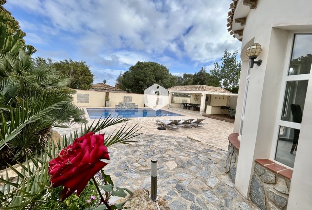 Aus zweiter Hand - Villa -
Cabo Roig - Costa Blanca