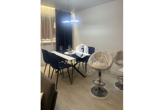 Tweedehands - Appartement / flat -
Torrevieja - Costa Blanca