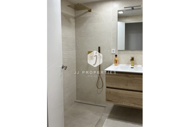 Tweedehands - Appartement / flat -
Torrevieja - Costa Blanca