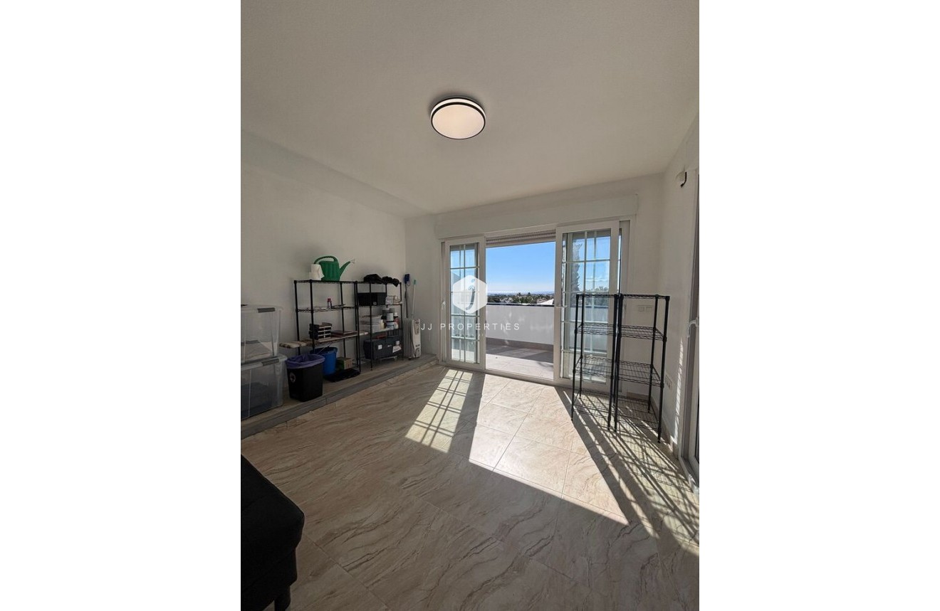 Tweedehands - Penthouse -
Orihuela Costa - Costa Blanca