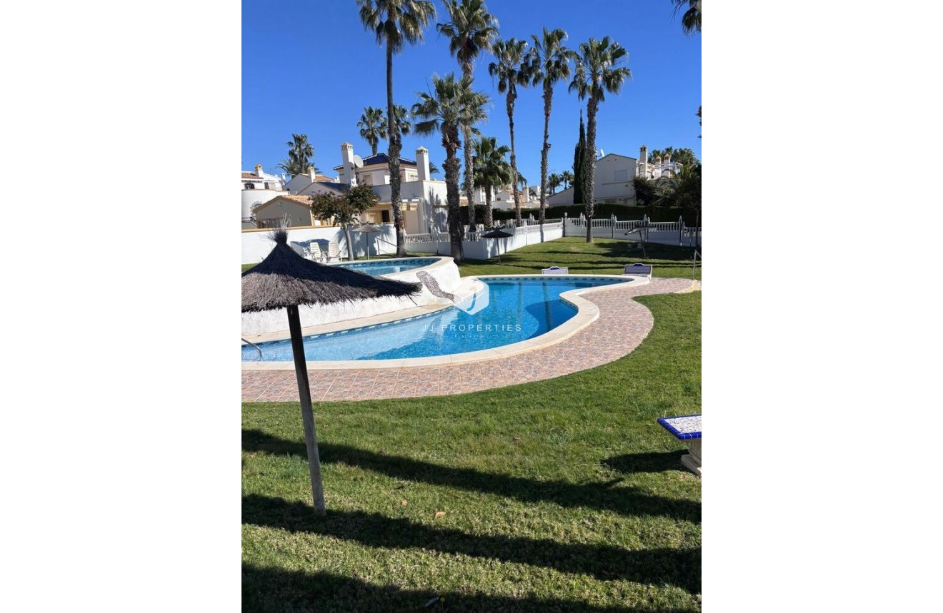 Tweedehands - Penthouse -
Orihuela Costa - Costa Blanca